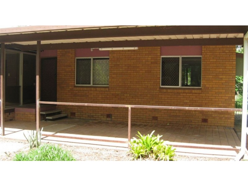 319 Old Logan Road, Camira QLD 4300