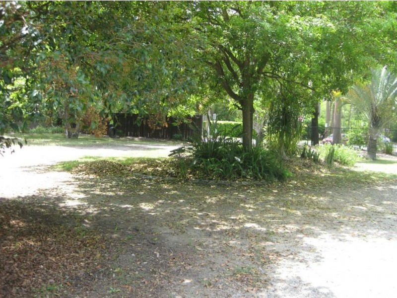 319 Old Logan Road, Camira QLD 4300