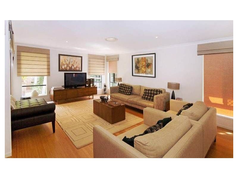 4 Unley Place, Forest Lake QLD 4078