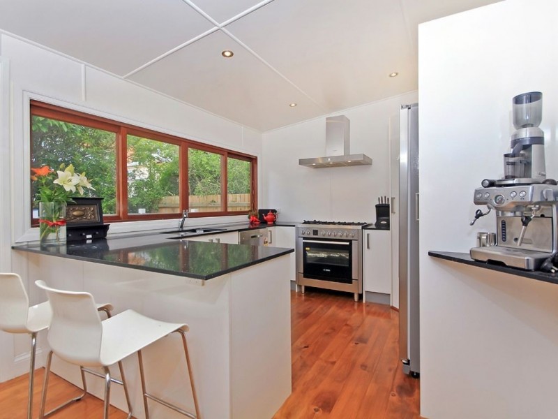 18 Hipwood Street, Spring Hill QLD 4000