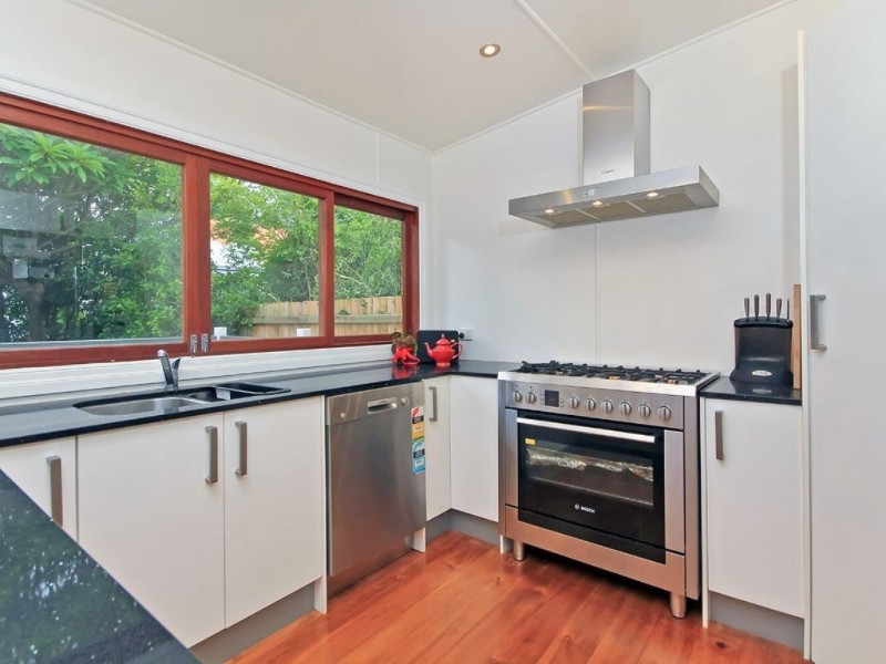 18 Hipwood Street, Spring Hill QLD 4000