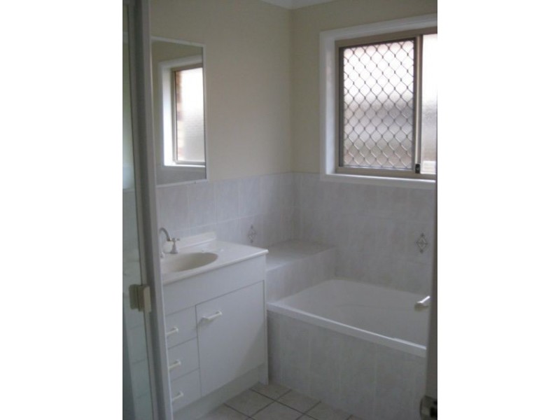 10 Cooroy Street, Forest Lake QLD 4078