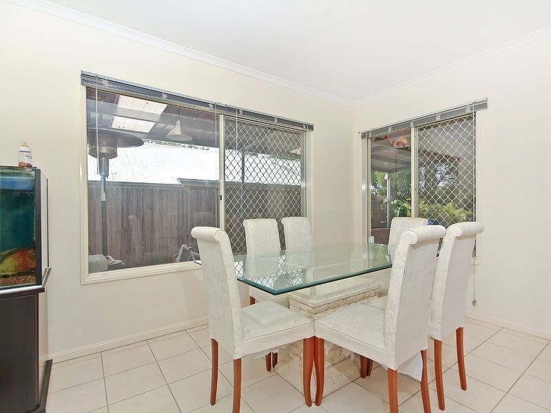 52 Carisbrook Circuit, Forest Lake QLD 4078