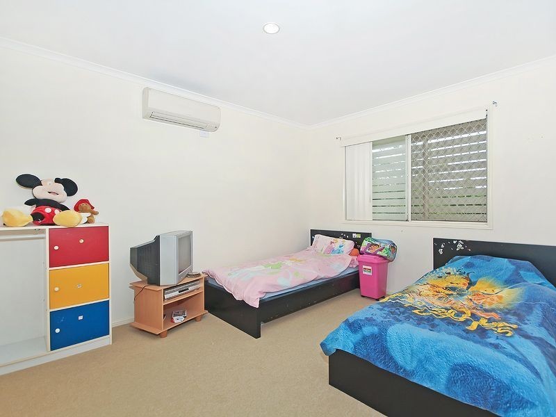 52 Carisbrook Circuit, Forest Lake QLD 4078