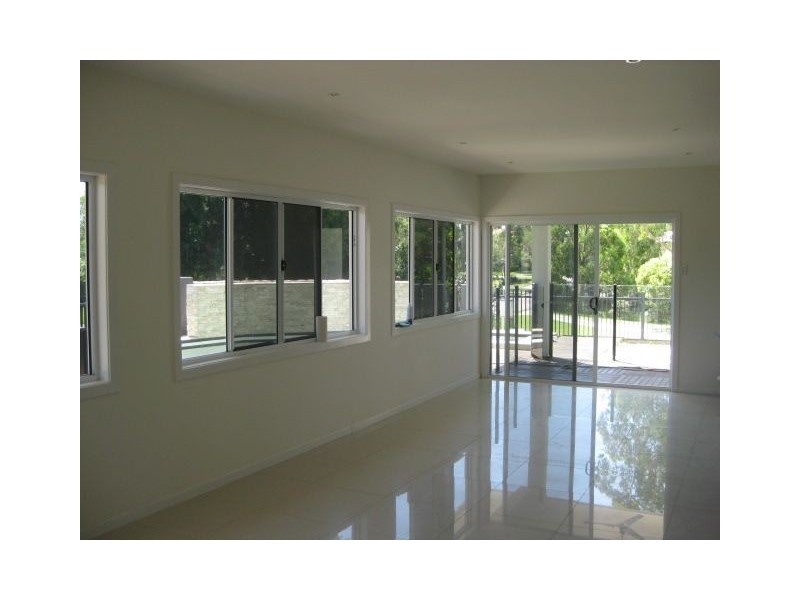 2 Cayman Place, Forest Lake QLD 4078