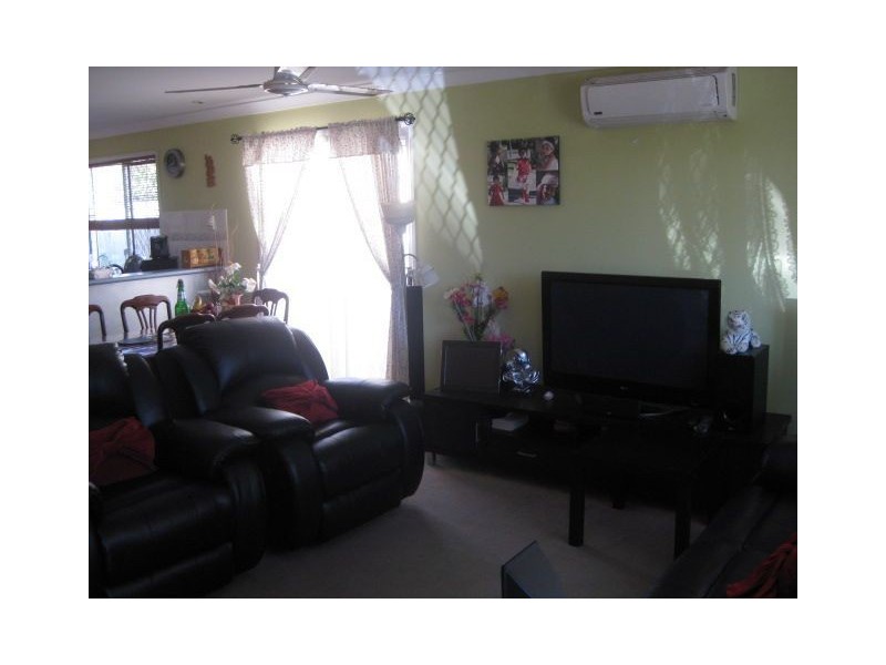 39 lakeside Cres, Forest Lake QLD 4078