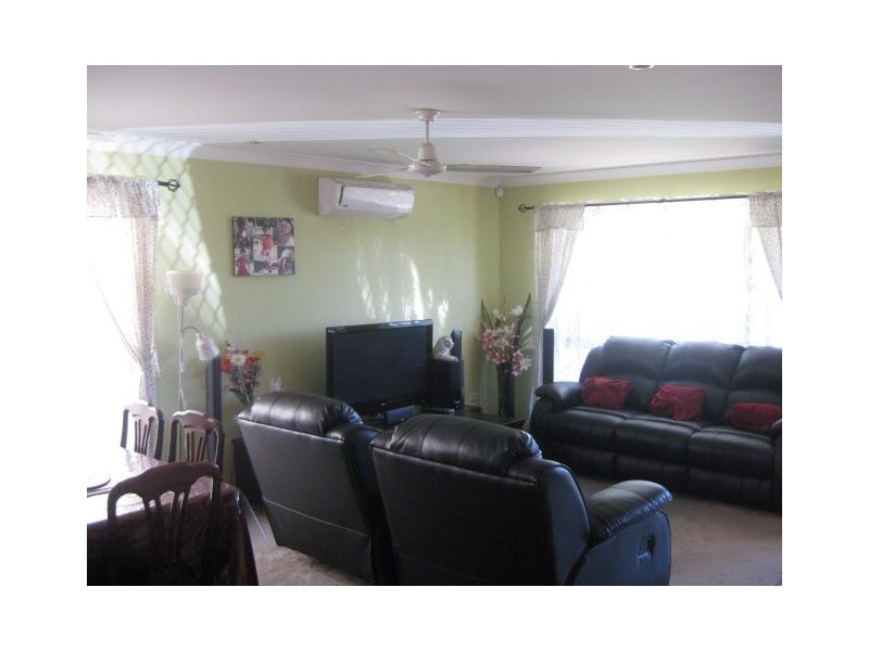39 lakeside Cres, Forest Lake QLD 4078