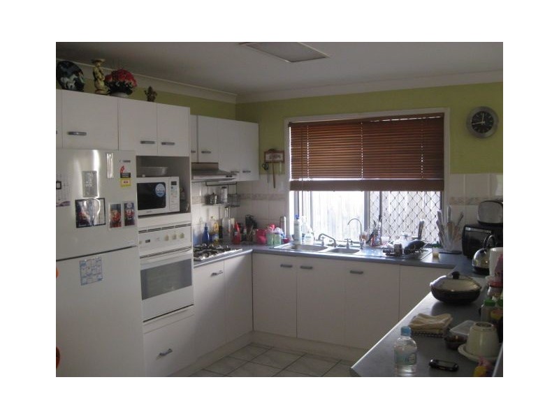 39 lakeside Cres, Forest Lake QLD 4078