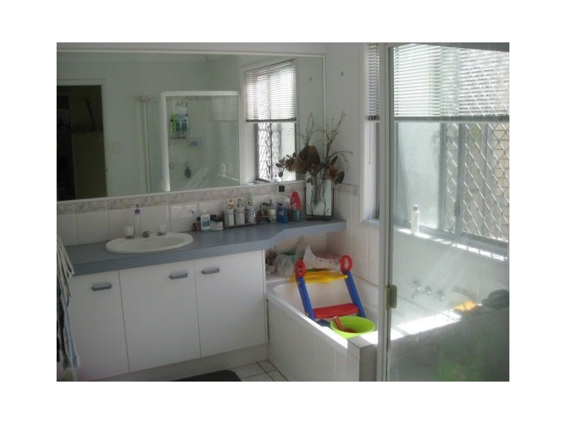 39 lakeside Cres, Forest Lake QLD 4078