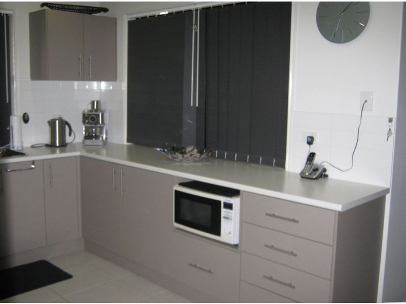 8 Anesbury Street, Doolandella QLD 4077