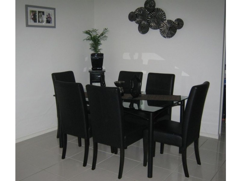 8 Anesbury Street, Doolandella QLD 4077