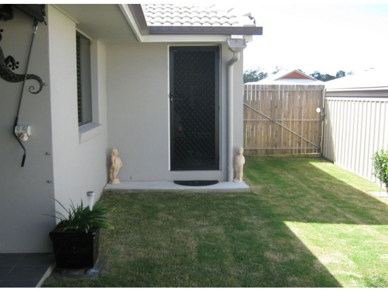 8 Anesbury Street, Doolandella QLD 4077