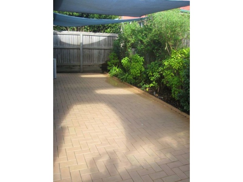 33 Simpson Way, Forest Lake QLD 4078