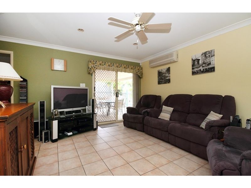 23 Oxley Place, Forest Lake QLD 4078