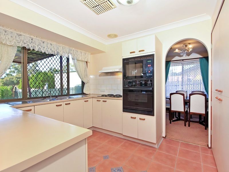 342 Old Logan Road, Camira QLD 4300