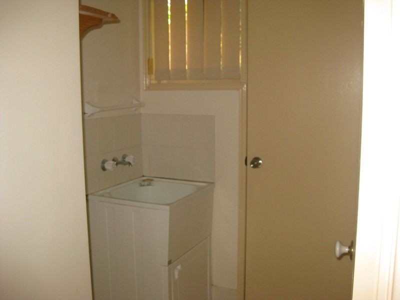 10 Midcrest Lane, Springfield QLD 4300