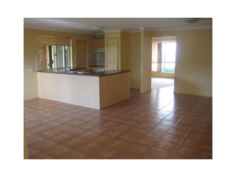 13 Winnecke Close, Forest Lake QLD 4078
