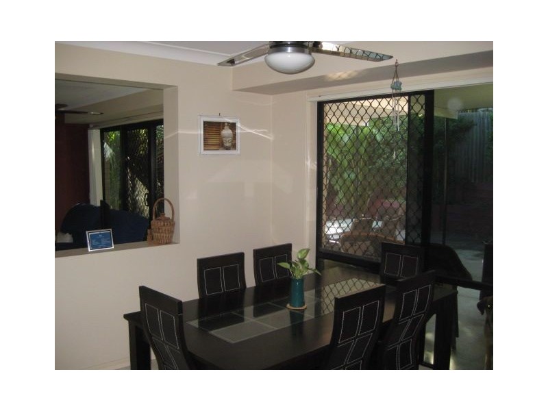 8 Hinchinbrook Cct, Forest Lake QLD 4078