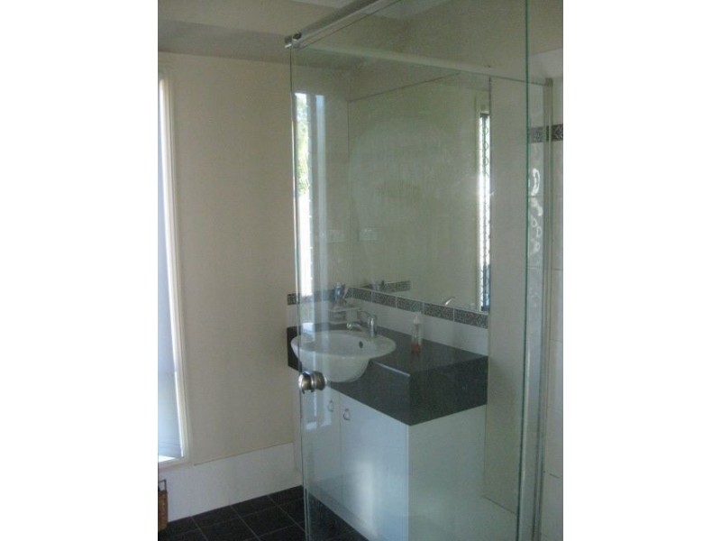 8 Hinchinbrook Cct, Forest Lake QLD 4078