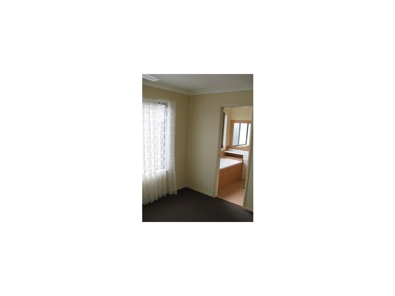 5 Starr Street, Forest Lake QLD 4078