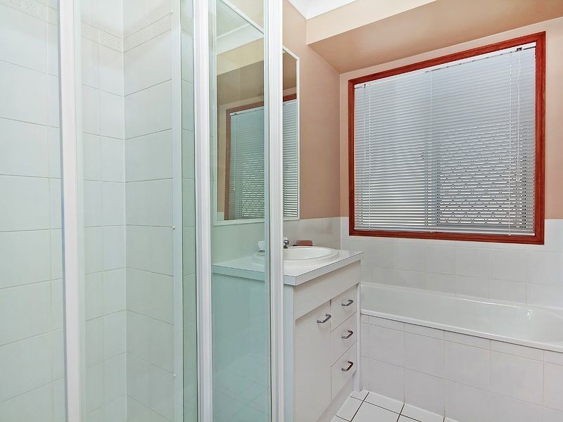 62 Banksia Circuit, Forest Lake QLD 4078