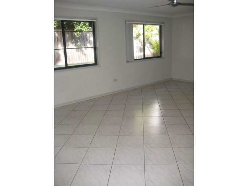 11 Leyburn Crescent, Forest Lake QLD 4078