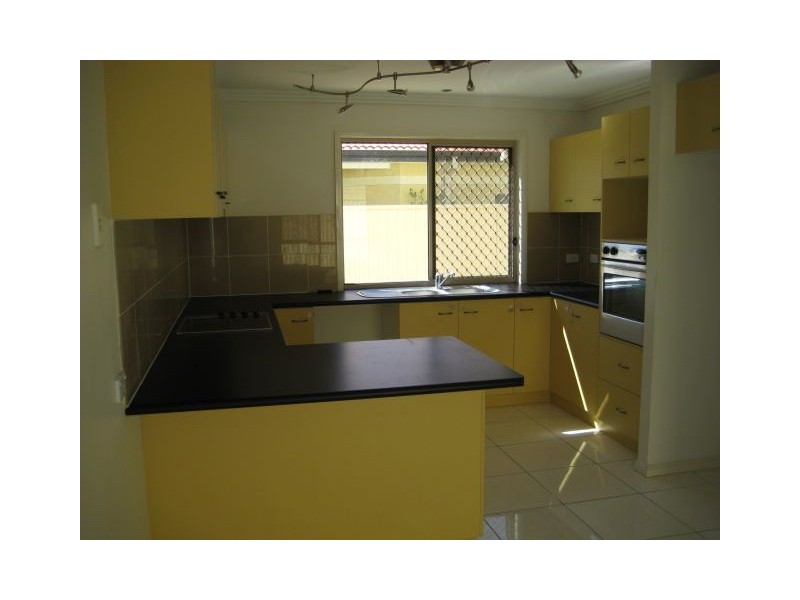 9 St Andrews Place, Forest Lake QLD 4078