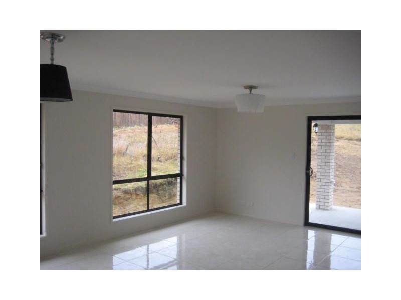 29 Honeypot Avenue, Springfield Lakes QLD 4300