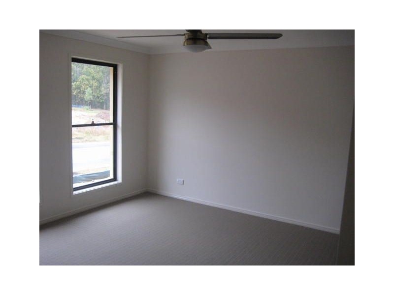 29 Honeypot Avenue, Springfield Lakes QLD 4300