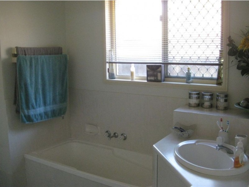 12 Maitland Street, Forest Lake QLD 4078