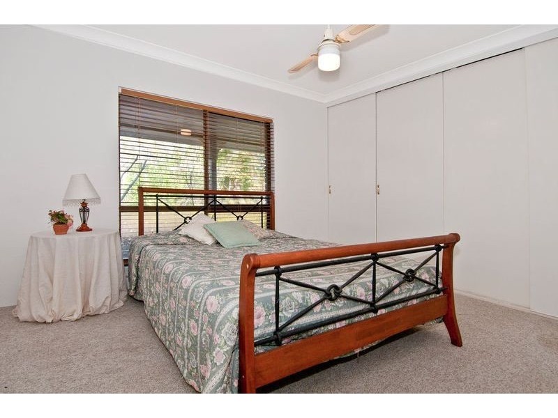 587-589 Junction Road, Barellan Point QLD 4306