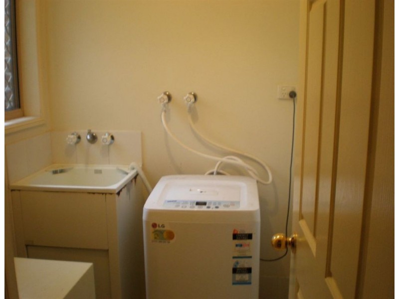 1 Cook Street, Forest Lake QLD 4078