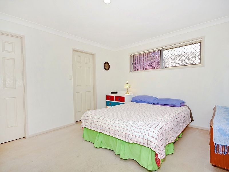 8 Tasman Place, Forest Lake QLD 4078