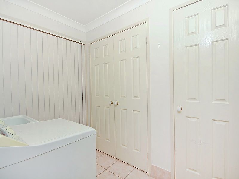 8 Tasman Place, Forest Lake QLD 4078
