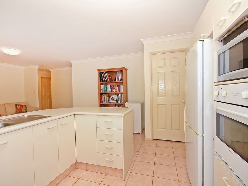 8 Tasman Place, Forest Lake QLD 4078