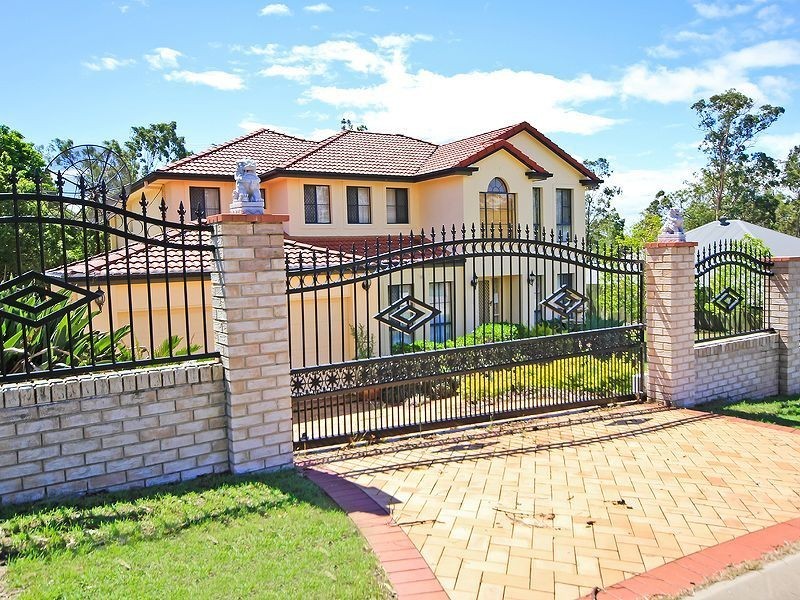 7 Templestowe Close, Forest Lake QLD 4078