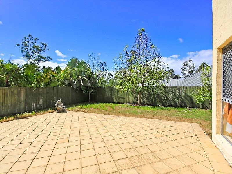 7 Templestowe Close, Forest Lake QLD 4078
