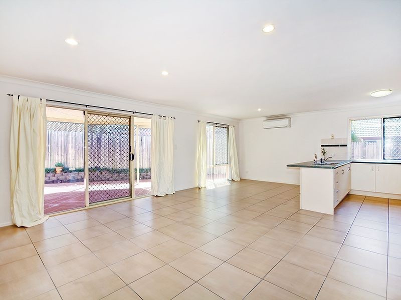 10 Kirribilli Crescent, Forest Lake QLD 4078