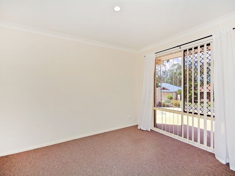 10 Kirribilli Crescent, Forest Lake QLD 4078