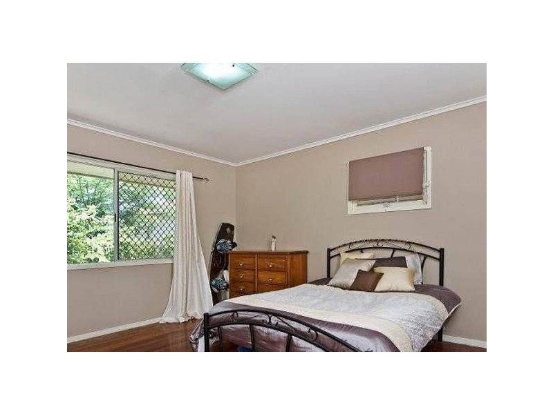 33 Penguin Street, Inala QLD 4077