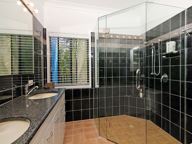 31 Woodlands Avenue, Camira QLD 4300