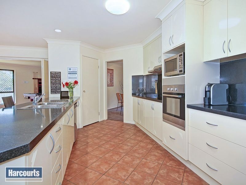 21 Alexandrina Circuit, Forest Lake QLD 4078