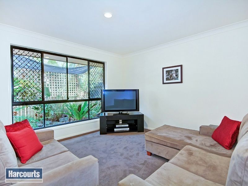 21 Alexandrina Circuit, Forest Lake QLD 4078