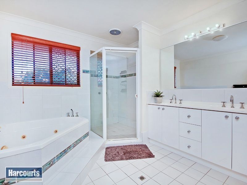 21 Alexandrina Circuit, Forest Lake QLD 4078
