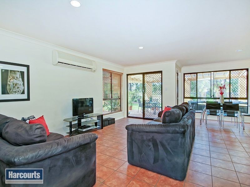 21 Alexandrina Circuit, Forest Lake QLD 4078