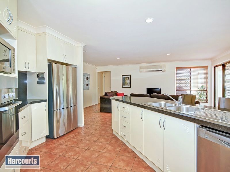 21 Alexandrina Circuit, Forest Lake QLD 4078