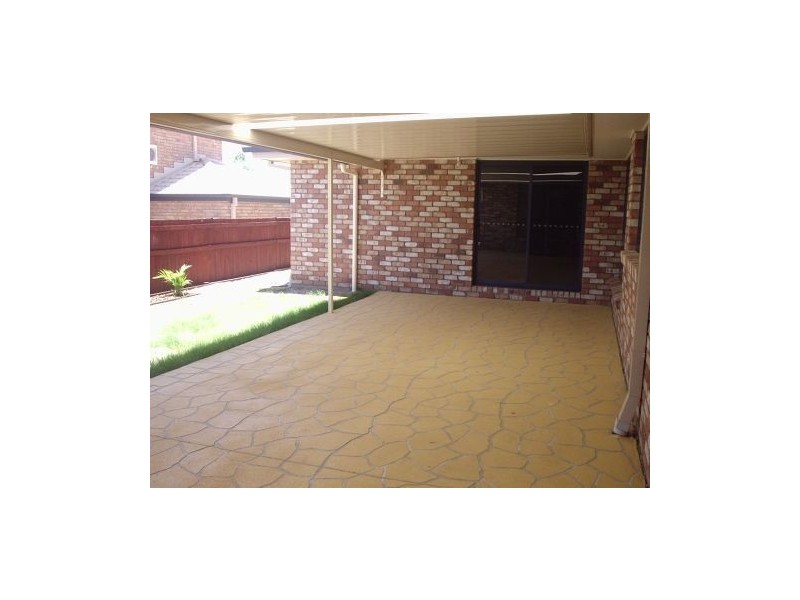 8 Dulwich Place, Forest Lake QLD 4078