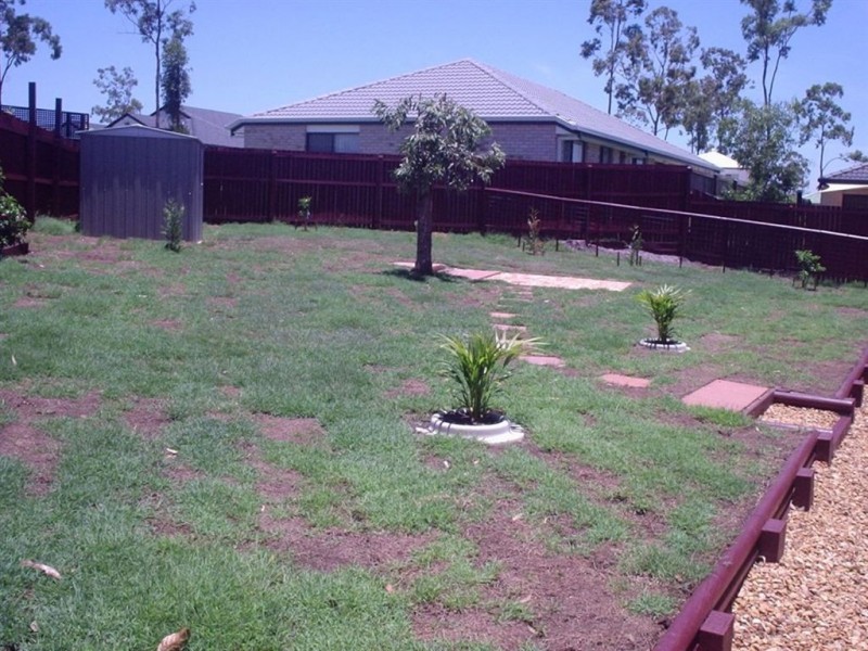 8 Dulwich Place, Forest Lake QLD 4078