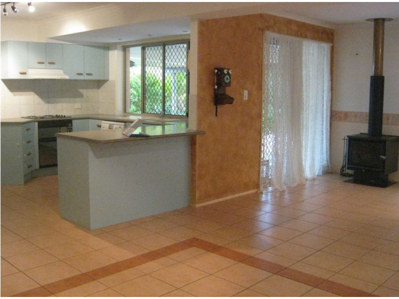 15 Barrier Place, Forest Lake QLD 4078