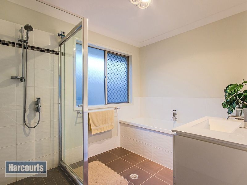 27 Philong Street, Doolandella QLD 4077